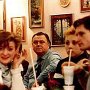 Наталья Лебедева, Лариса Селезнёва, Олег Макаров. На заднем плане: Игорь Ксенофонтов